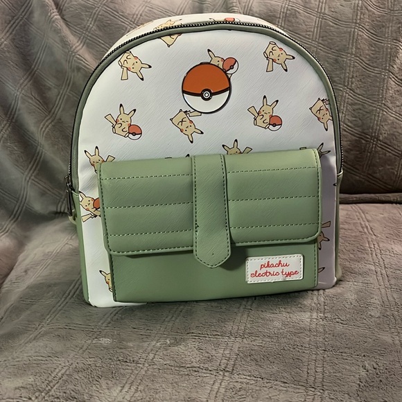 Pokemon Handbags - Slightly damaged Pokemon mini backpack